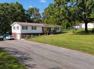 271 Oakdale Rd, Camden, TN 38320