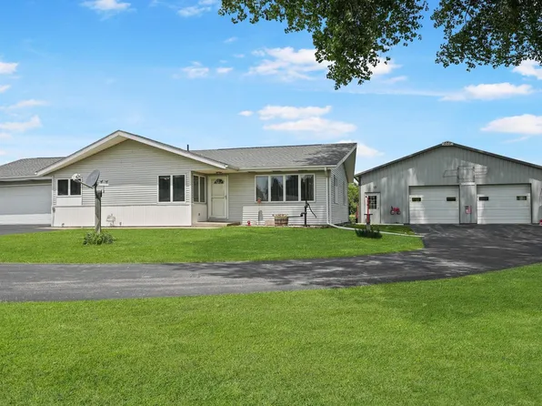 16707 Highway 57, Aplington, IA 50604