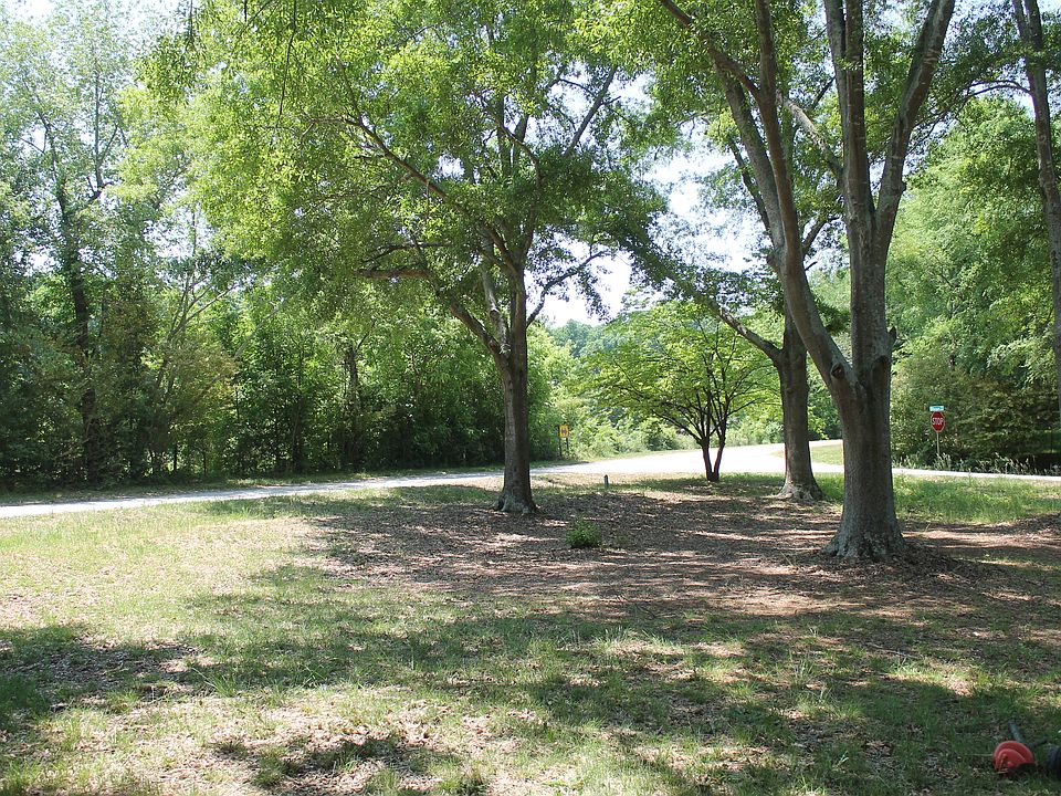 2nd image of 249 Ralph Garrison Rd