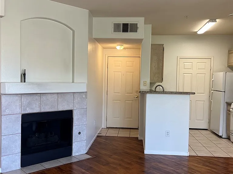 7159 S Durango Dr #204 — Photo 4