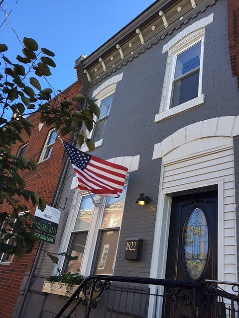 2nd image of 1822 Moore St