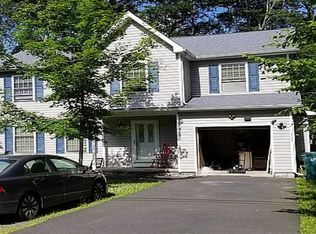 9221 Westwood Dr, Tobyhanna, PA 18466