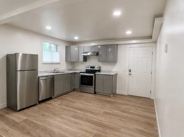 3000 W 34th Ave #10, Anchorage, AK 99517