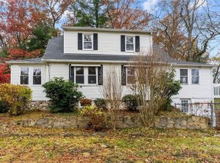 23 Sebille Rd, Smithfield, RI 02917