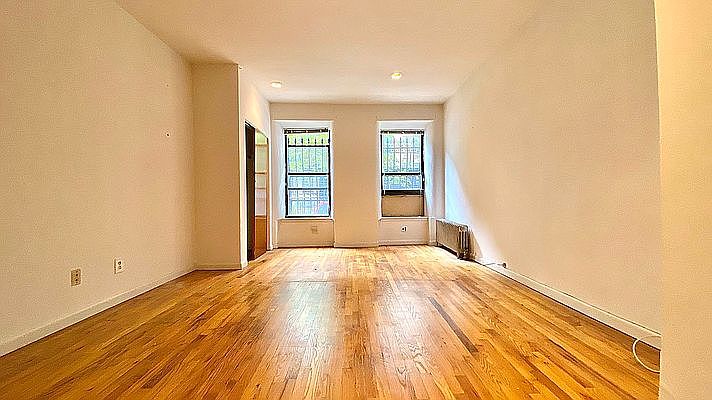 1st image of 246 W 102nd St APT 1A