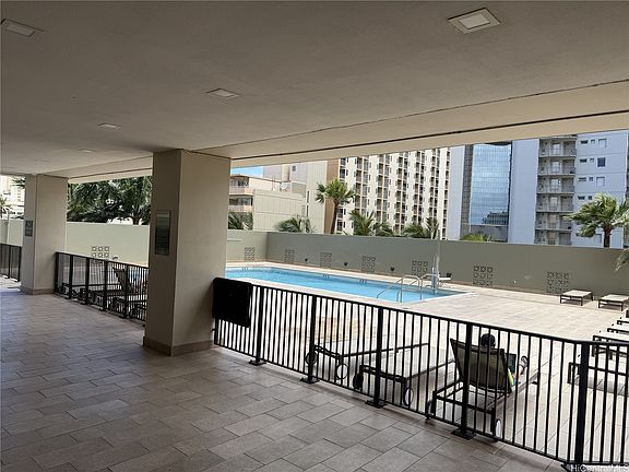 4th image of 2240 Kuhio Ave APT 1006