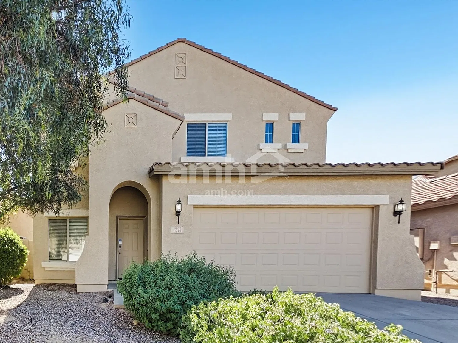 4 bed, 3.0 bath, 2489 sqft, $2,335 — Photo 1
