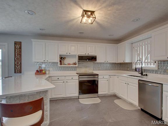 3rd image of 1309 Martha St