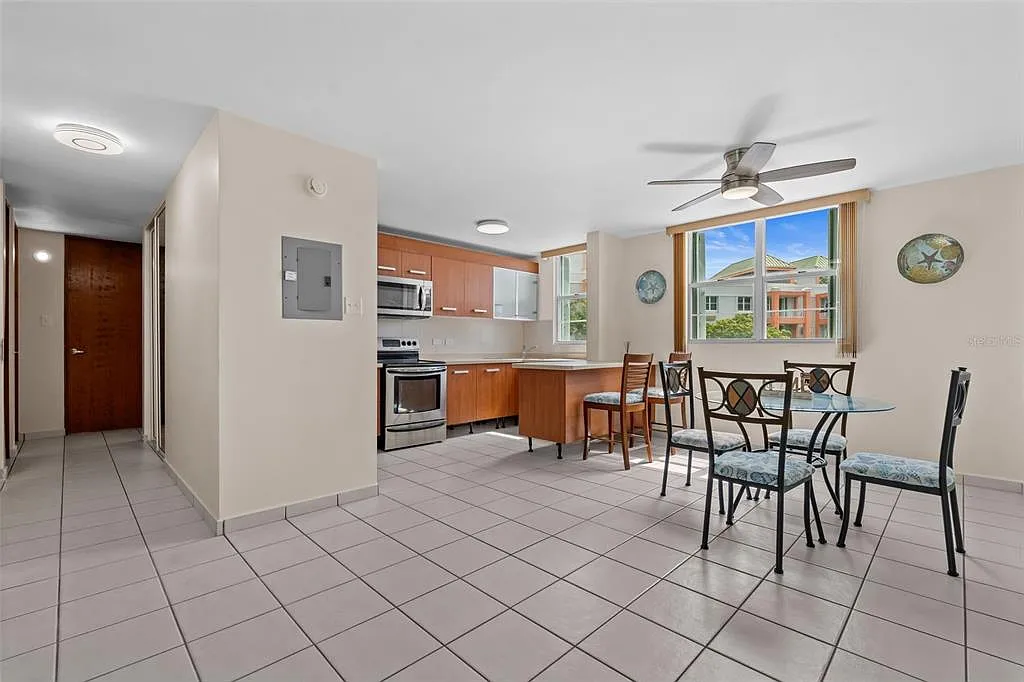 3 bed, 2.0 bath, 1112 sqft, $1,500 — Photo 2