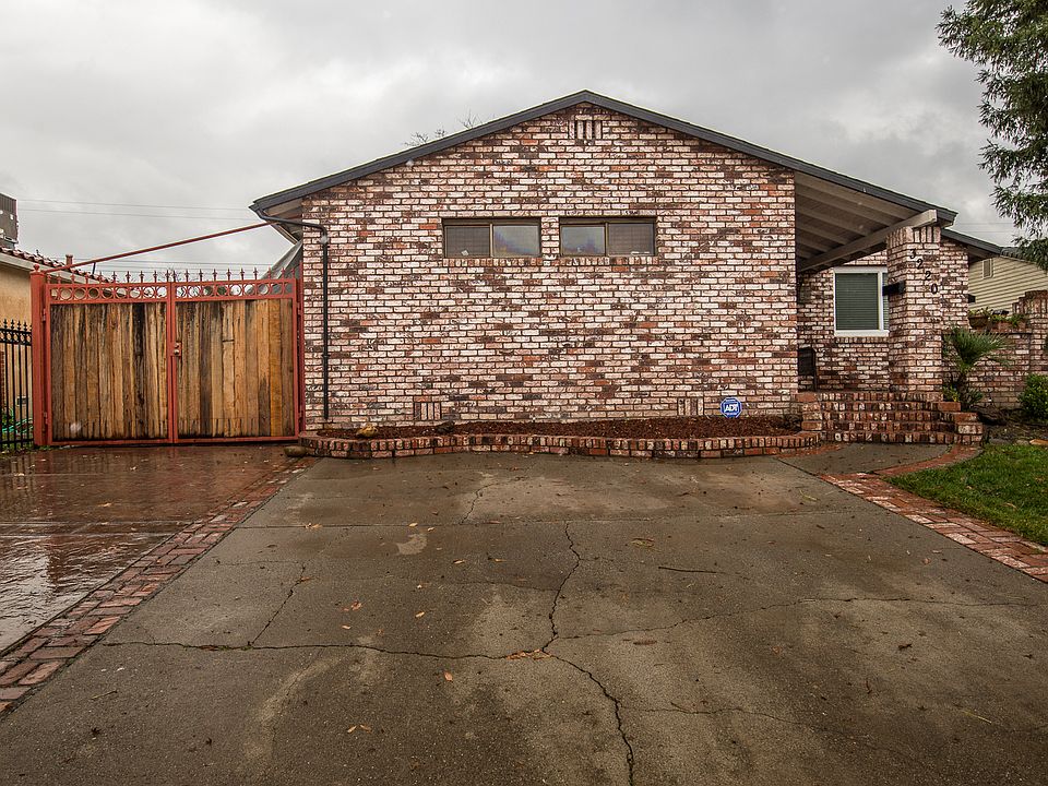 1st image of 3220 Northview Dr