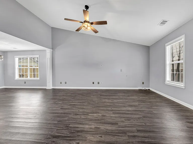 120 W Horn Ct — Photo 6