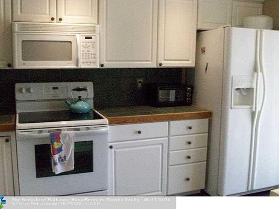 5th image of 9438 NW 65th St #B5