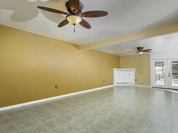 3rd image of 6008 Sunset Vista Dr