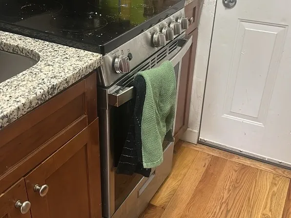 37 Bradlee St APT 3, Dorchester Center, MA 02124
