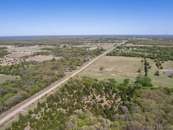 5 E 1180th Rd, Okemah, OK 74859