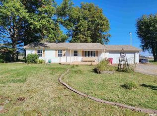 8533 Emling Rd, Du Quoin, IL 62832