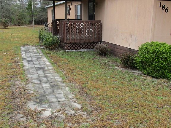 5th image of 186 Cathy Dr
