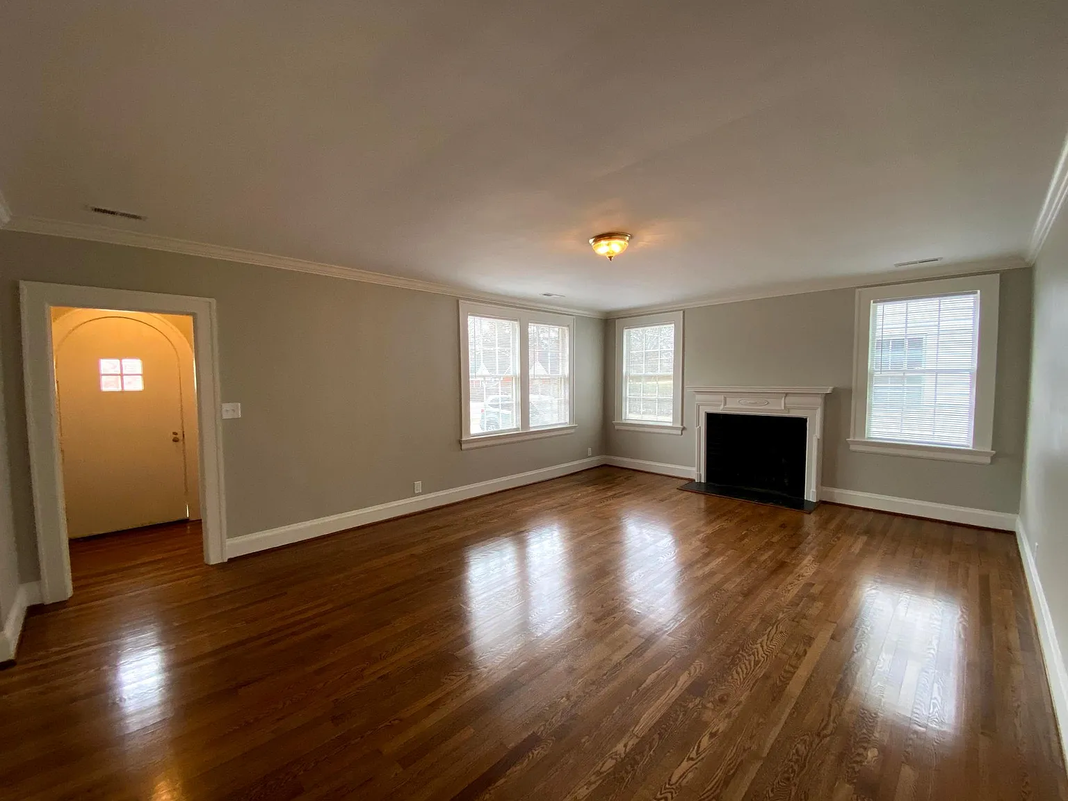 3 bed, 1840 sqft, $1,595 — Photo 3