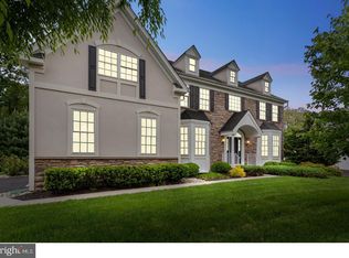 618 Deerbrook Dr, Yardley, PA 19067
