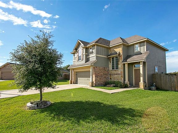 3rd image of 104 Garnet Ct