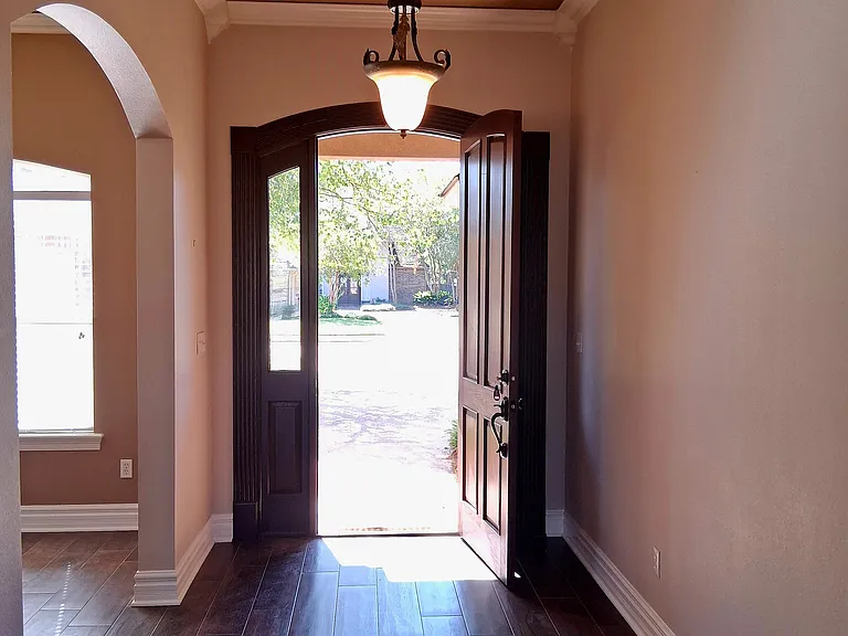 44 Emory Ct — Photo 4