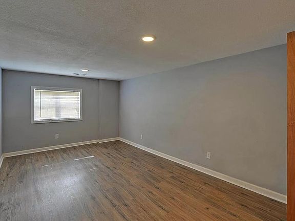 5th image of 2818 Lavonia Hwy