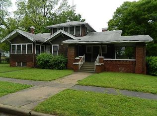 721 E 9th Ave, Winfield, KS 67156