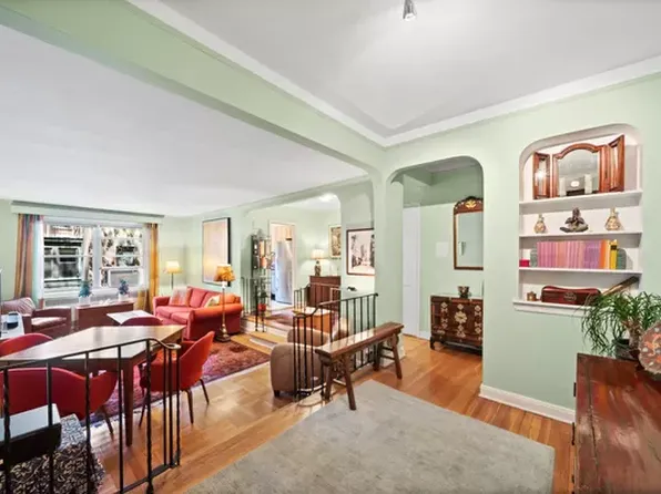 25 Plaza St W APT 2M, Brooklyn, NY 11217