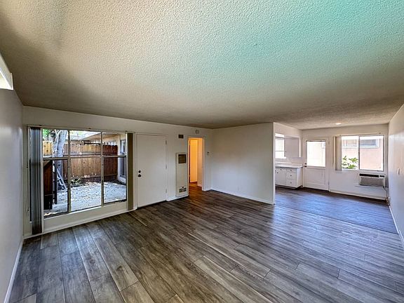 4th image of 417 S Baldwin Ave APT C