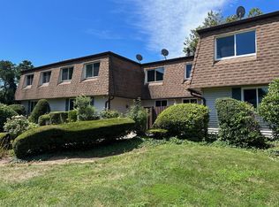 68 Feller Dr, Central Islip, NY 11722