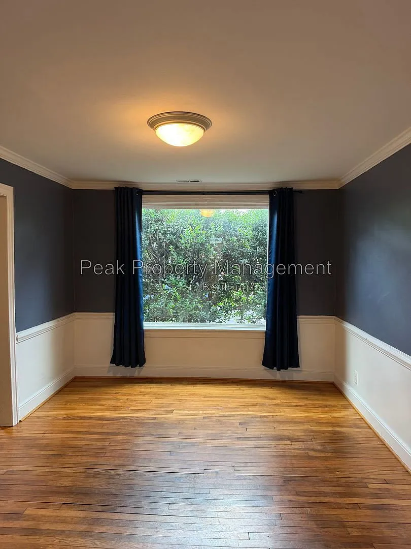 4 bed, 1.0 bath, 1393 sqft, $2,400 — Photo 4