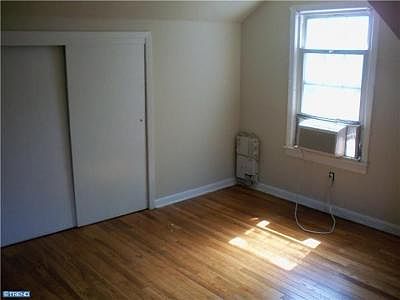 5th image of 22 Nedsland Ave