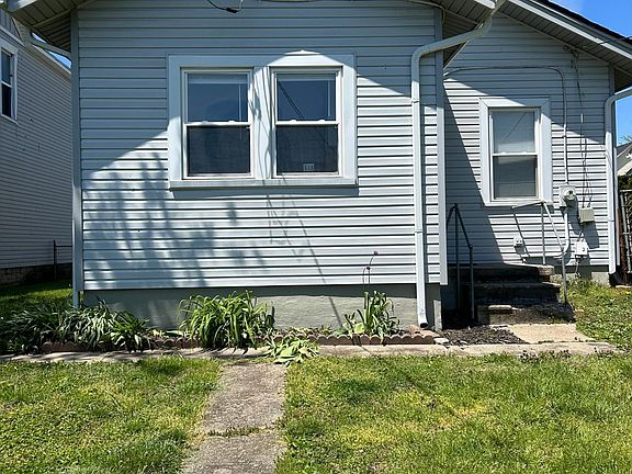 2nd image of 28 Pawpaw St