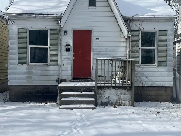 1833 N California Ave, Peoria, IL 61603
