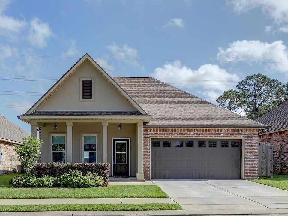 1st image of 211 Rosemary Pl