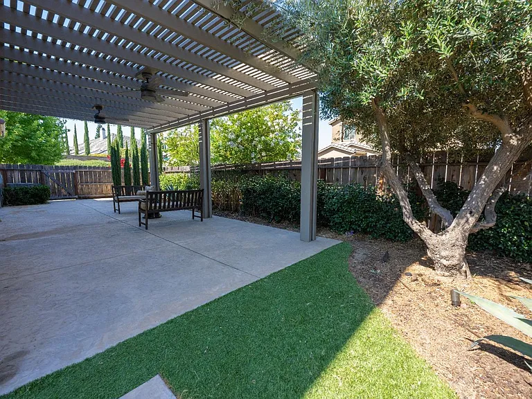 2018 E Corneliuson Dr — Photo 22