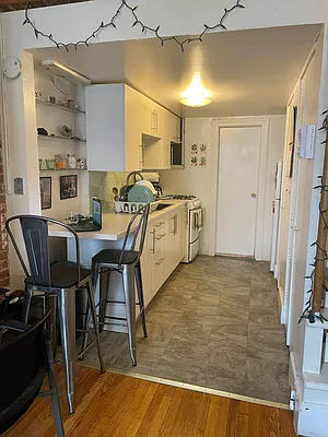 Rented by Sandra Greer Real Estate | media 16