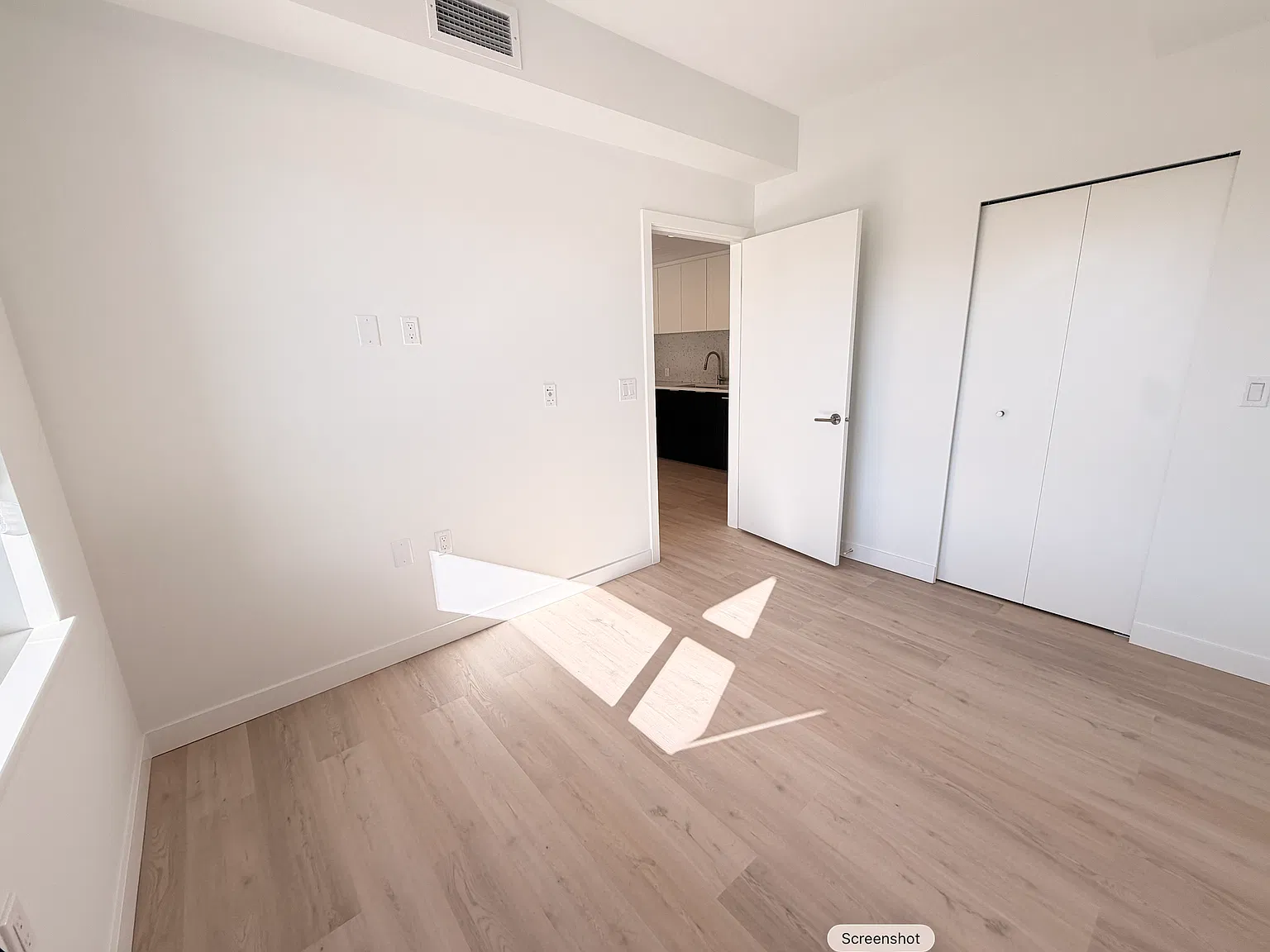1 bed, 560 sqft, $2,550 — Photo 4