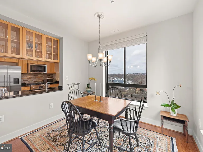 1200 N Hartford St #601 — Photo 10