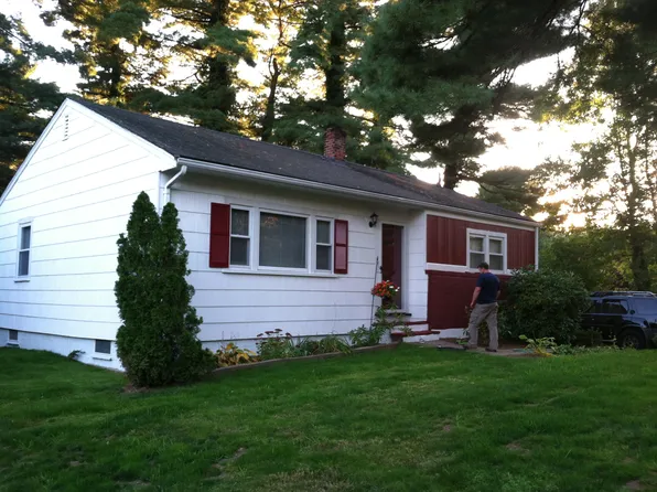 128 Elm St, Stoughton, MA 02072