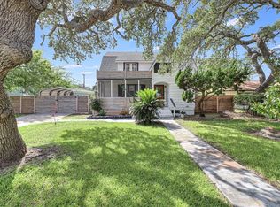 332 N Houston St, Aransas Pass, TX 78336