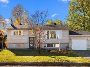 1524 Beaconfield St, Ottawa, ON K1E 1R5