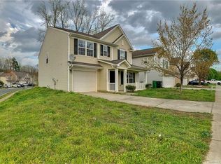 5625 Wallace Cabin Dr, Charlotte, NC 28212