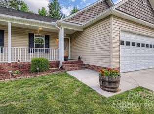 1060 Stoney Creek Dr, Salisbury, NC 28146