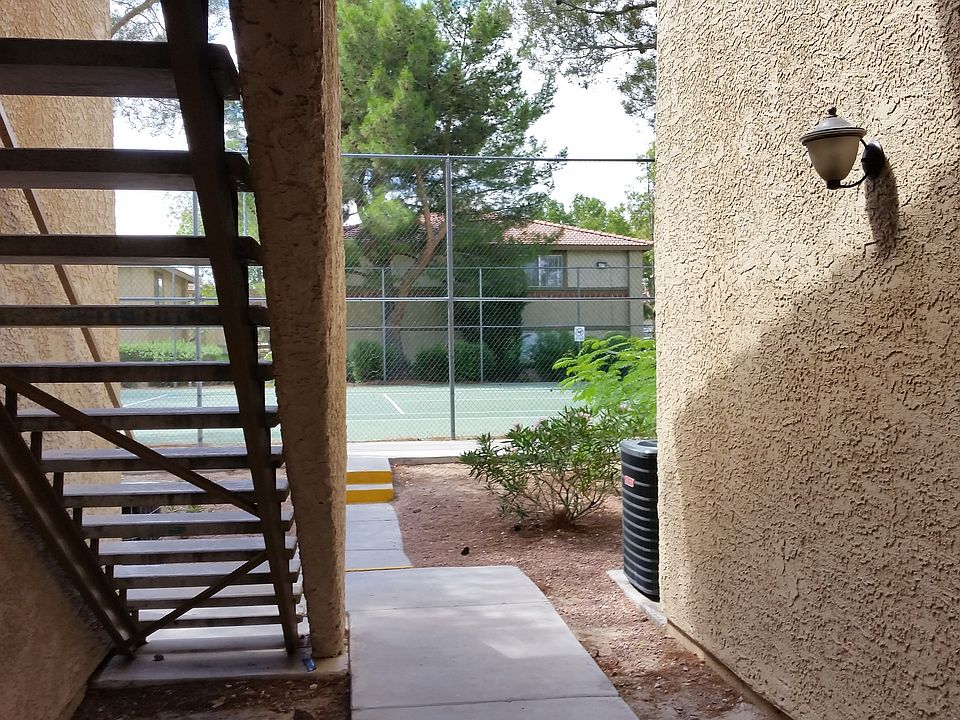 2nd image of 7200 Pirates Cove Rd Unit 1059