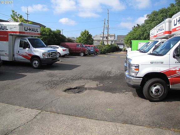 4th image of 105 N Killingsworth St