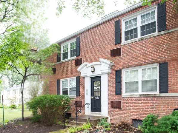 206 N Trenton St APT 2, Arlington, VA 22203