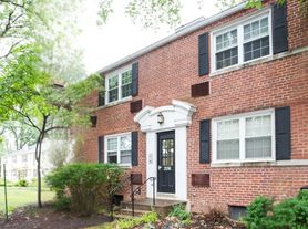 206 N Trenton St, Arlington, VA