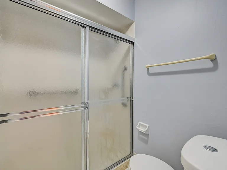 604 Park Cir #16 — Photo 27