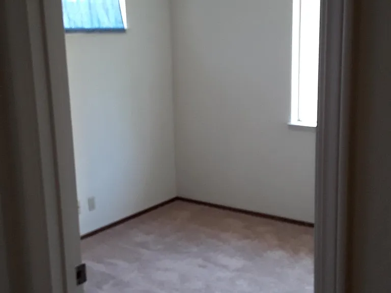 4387 Doane St — Photo 20